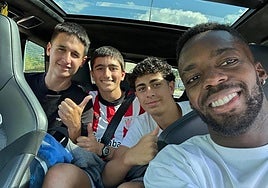 La intrahistoria de los tres adolescentes a los que Iñaki Williams acercó al tren de Lezama