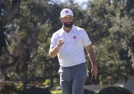 Rahm logró ocho birdies y concedió dos bogeys.