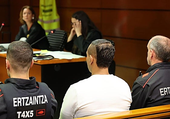 El acusado, durante el juicio.