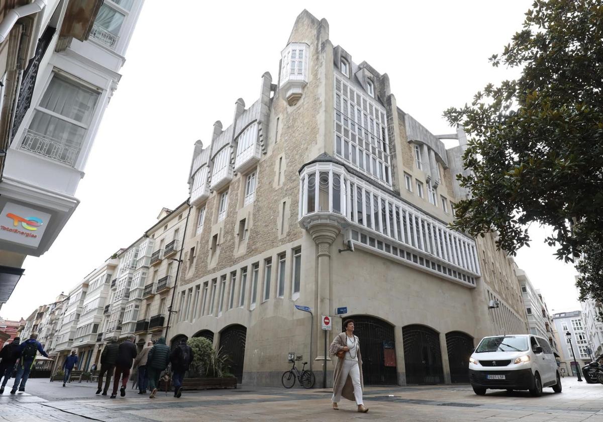 El edificio, construido en 1975, centralizará los servicios de atención al público