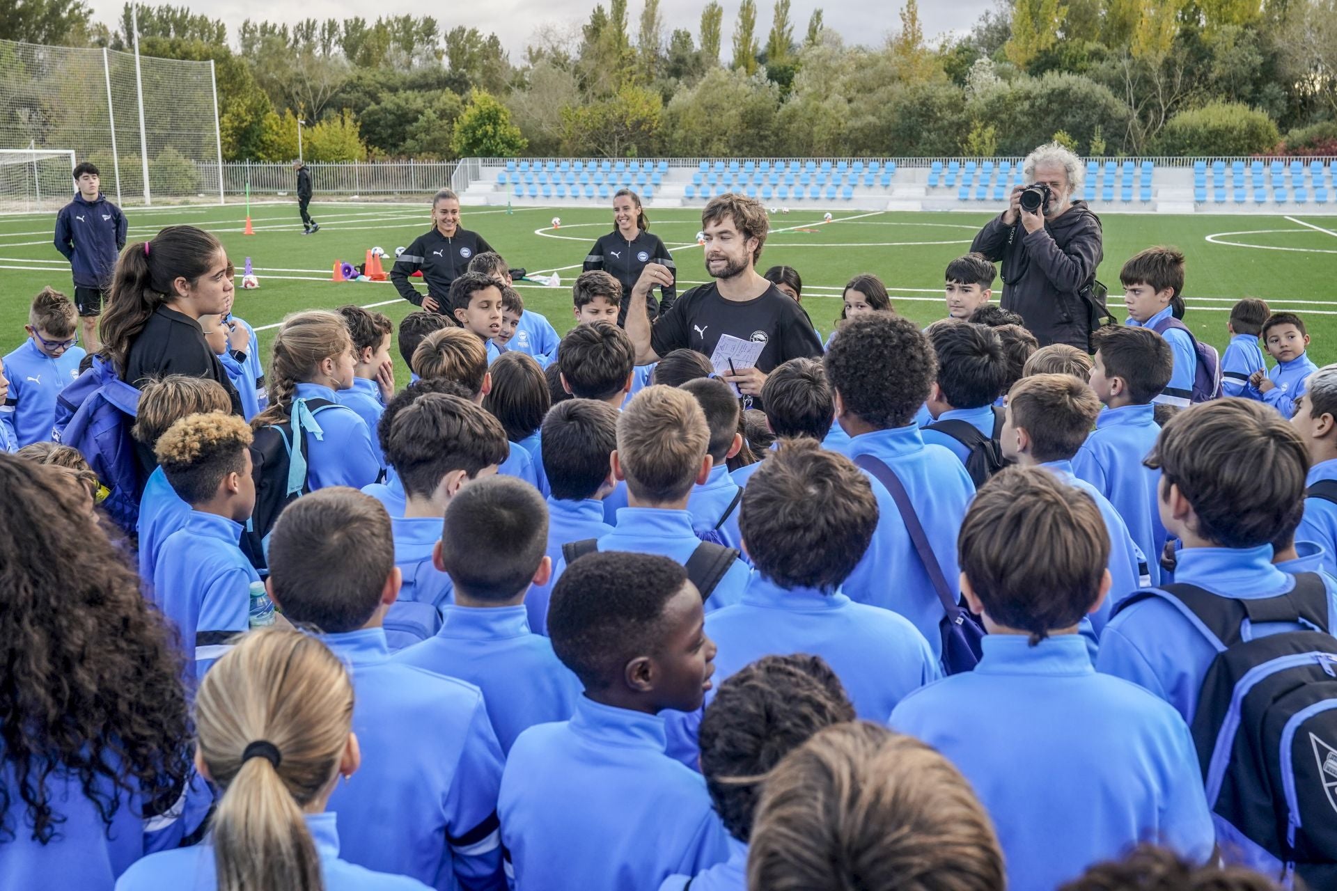 Todas las fotos del entrenamiento de la Escuela del Alavés