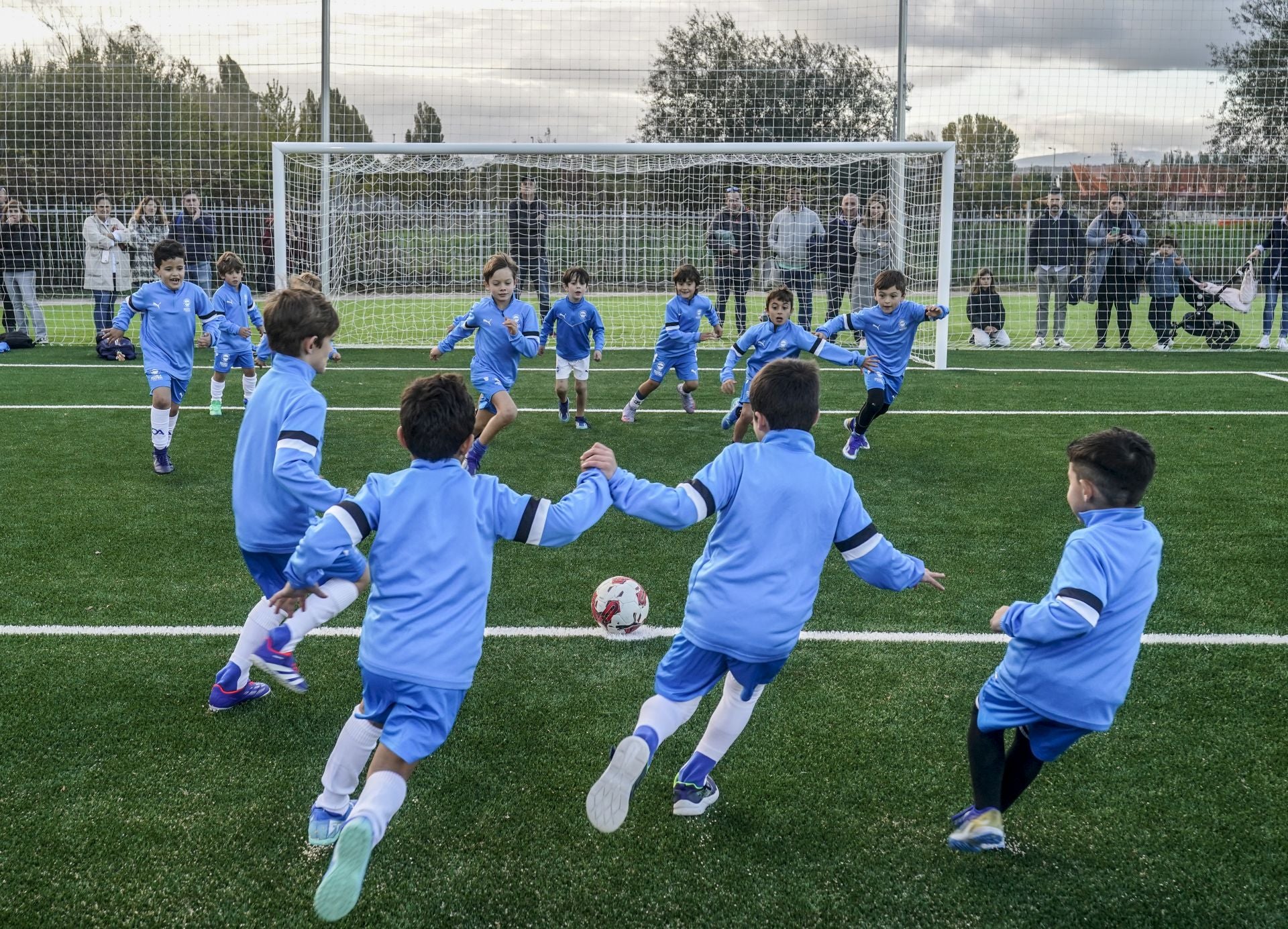 Todas las fotos del entrenamiento de la Escuela del Alavés