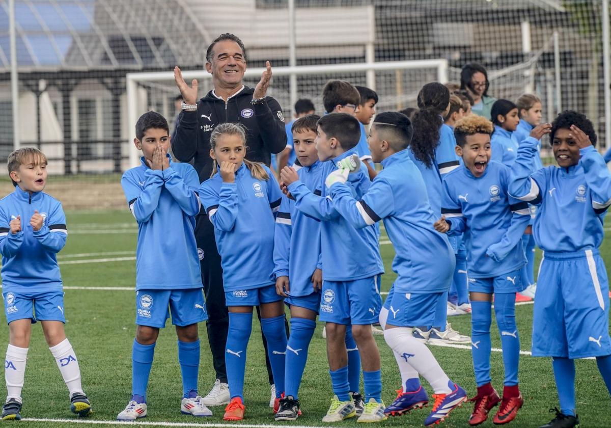 Todas las fotos del entrenamiento de la Escuela del Alavés