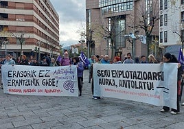 En la concentración se ha reclamado que ninguna agresión se quede sin respuesta.