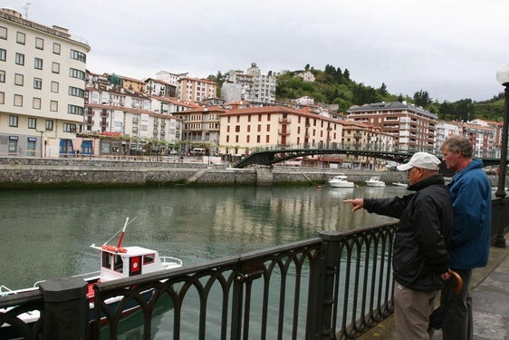 Los pisos vacíos detectado en Ondarroa se localizan por todo el entramado urbano.