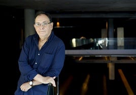 El crítico literario y profesor de la Universidad Autónoma de Barcelona Fernando Valls, este jueves en Bilbao.