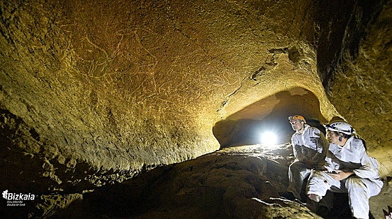 «Es decepcionante que tras ocho años la cueva de Armintxe siga inundándose»