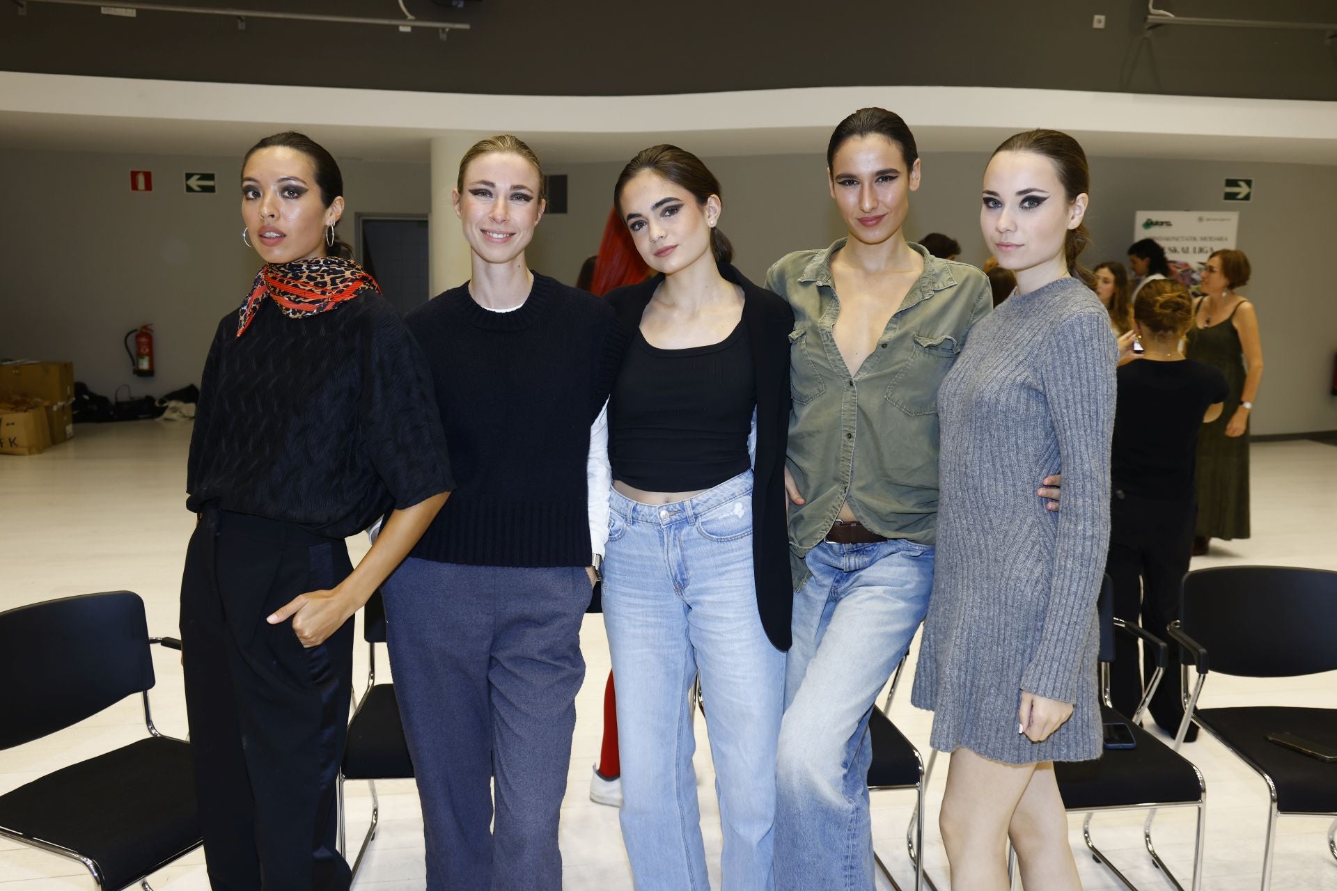 Las modelos Elizabeth Ataun, María Gil, Ángela Martínez, Araceli Cornero y Nerea Álava.