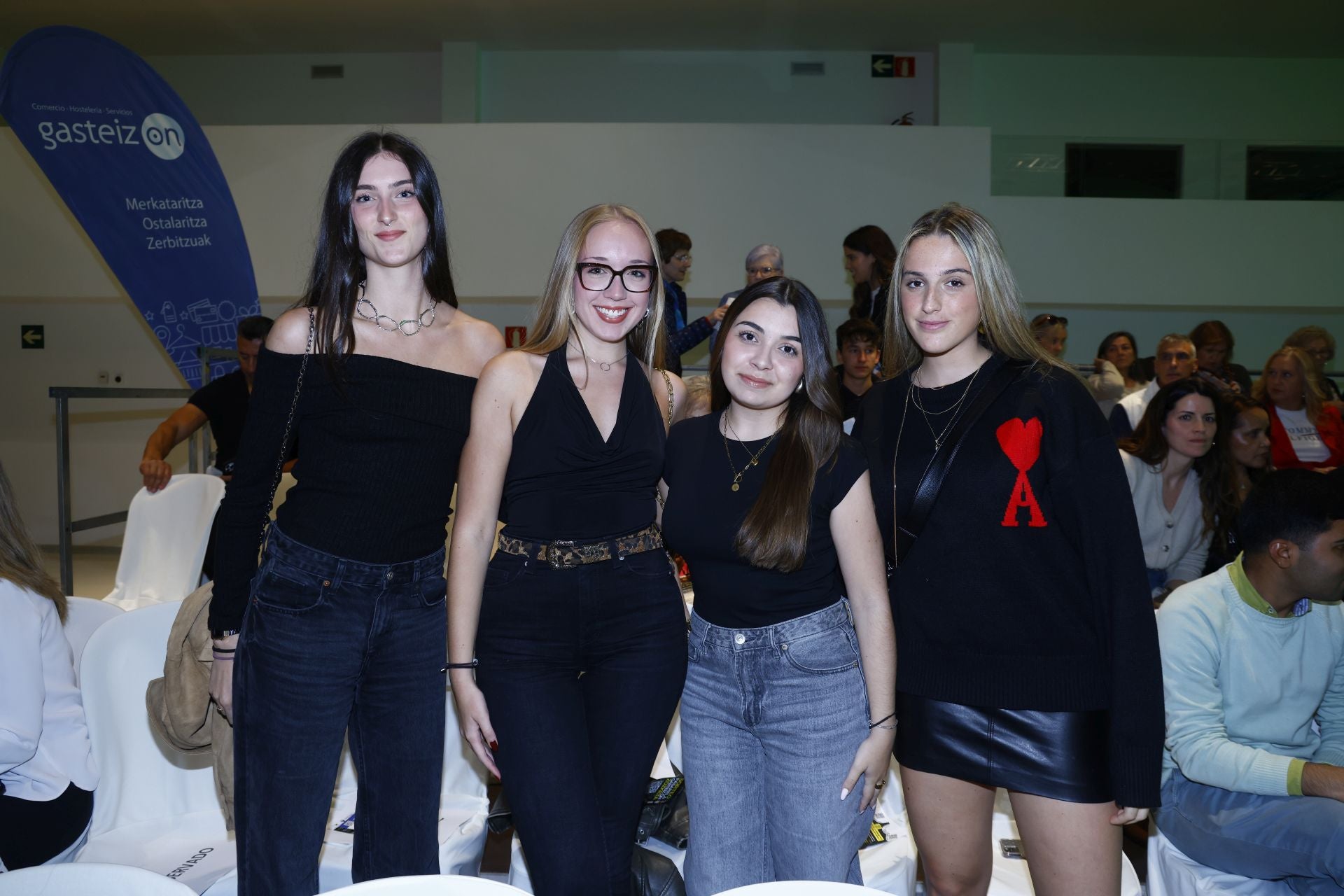 Carla García, Lucía Ginestá, Biviana Martínez y Maider Fernández.