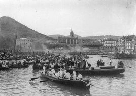 Lekeitio ha celebrado en el muelle el 'Antzar eguna' de San Antolin durante siglos.