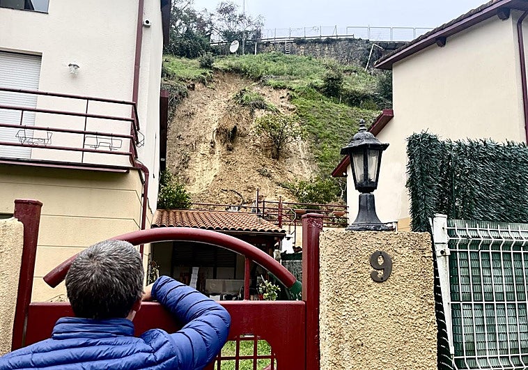 Lugar donde se ha producido el corrimiento de tierra.