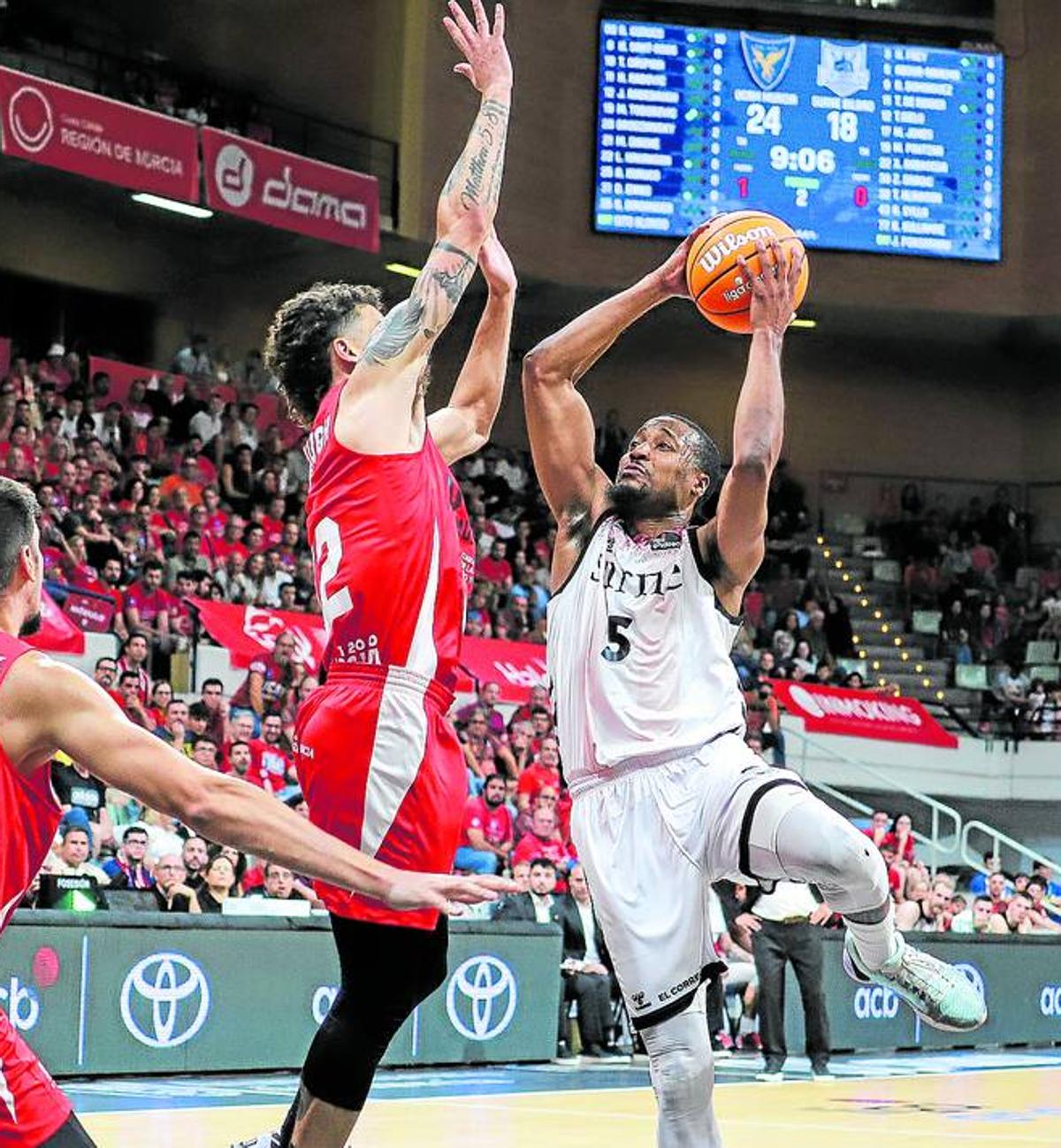 Muhammad Ali Abdur Rahkman vuelve a jugar en la ACB tras descansar en la cita europea.