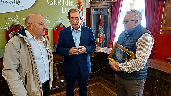 «Nuestros vecinos encontraron una acogida en Gernika que nunca olvidarán»