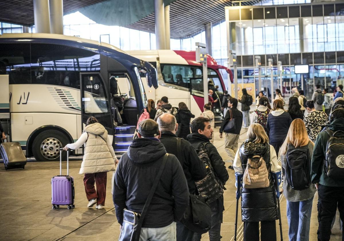 Los sindicatos admiten que la huelga del transporte «no ha sido lo esperado» en Álava