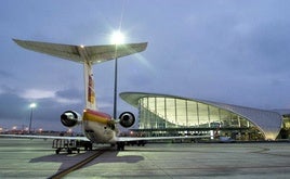 Decenas de vizcaínos atrapados en el aeropuerto de Valencia por la DANA