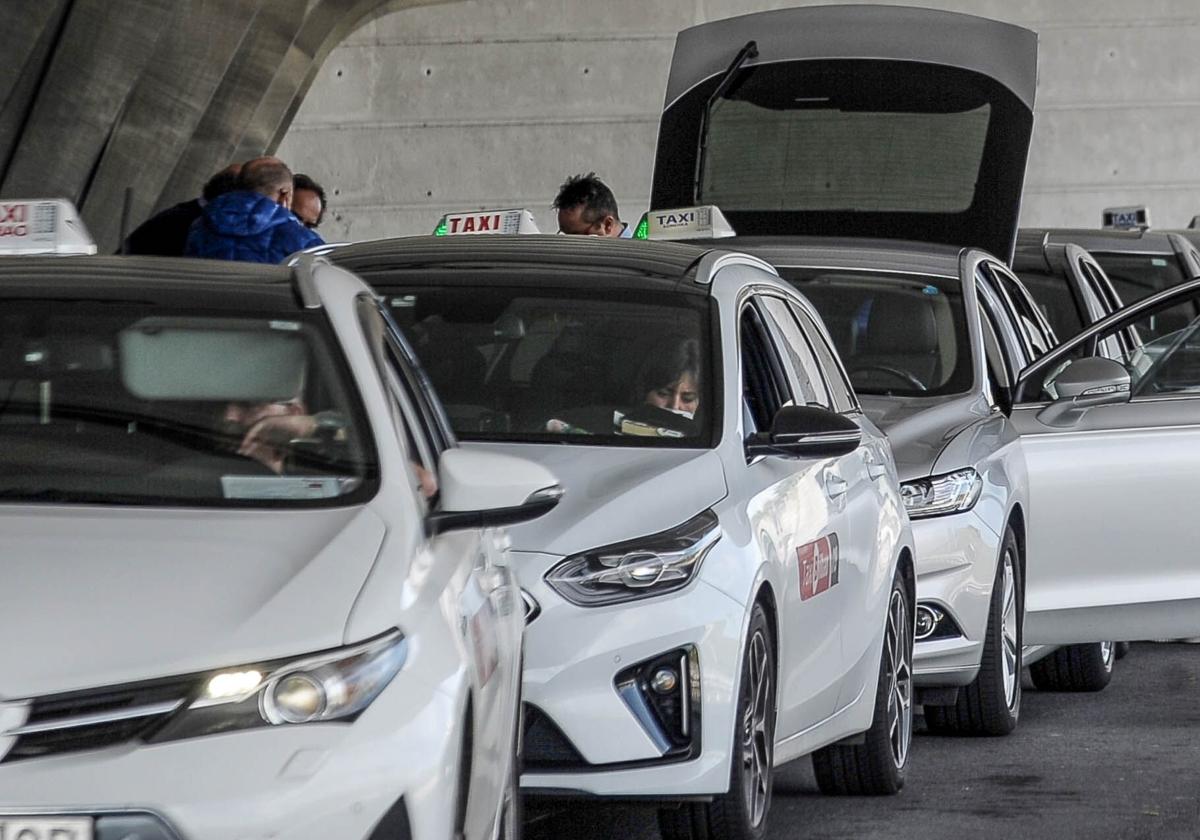 El Gobierno foral reconoce que faltan taxis en La Paloma.