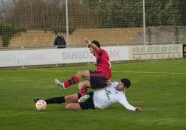 En Olaranbe los partidos se disputan en los cuatro campos que hay; dos de hierba natural otros tantos de artificial.