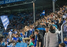 El Alavés regalará una bandera a cada aficionado el viernes en Mendizorroza