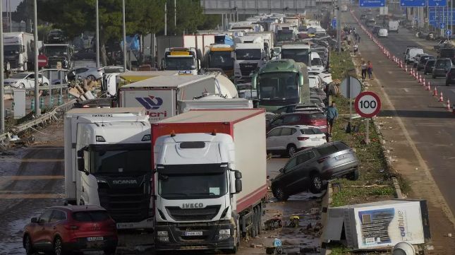 60 conductores atrapados por la DANA en carreteras aledañas se refugian en la cárcel de Picassent