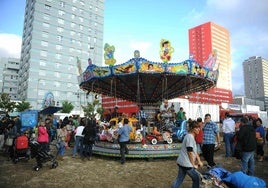 La parcela en desuso está cerca de este parque, entre Avenida de Varsovia y Bulevar de Salburua.