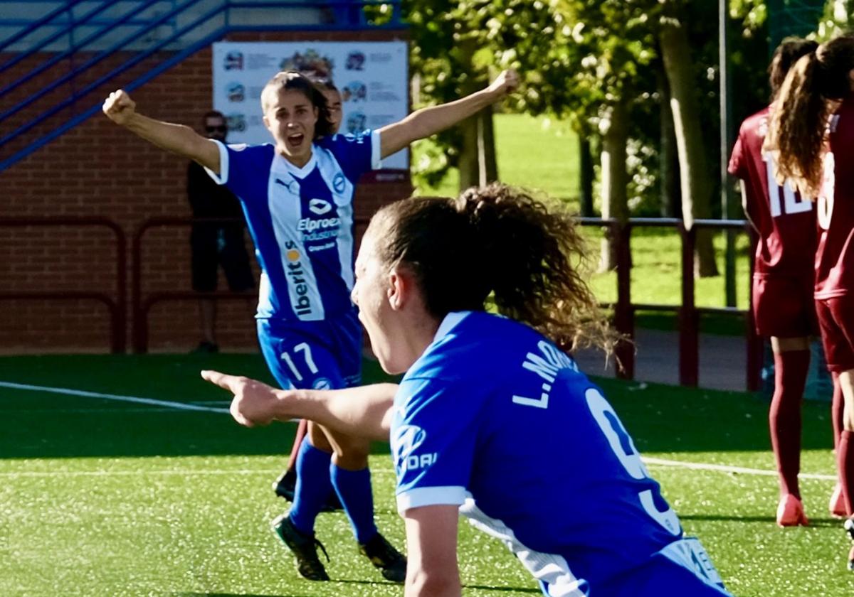 Las Gloriosas celebran uno de sus goles de esta temporada.