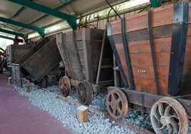 Parte de la colección que se muestra en el museo de Gallarta.