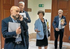 Grupo de diputados que forman parte de la Comisión de Hacienda del Congreso.