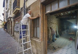 Rehabilitan un espacio comercial en Vitoria.