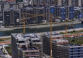 Viviendas ya en construcción en Zorrozaurre.