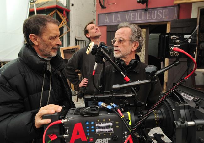 José Luis Alcaine con Fernando Colomo en el rodaje de 'La banda Picasso' (2012).