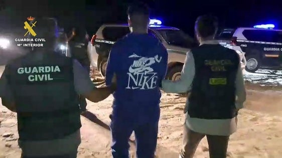 Muere el ocupante de una narcolancha en el río Guadalquivir tras abortar un alijo la Guardia Civil