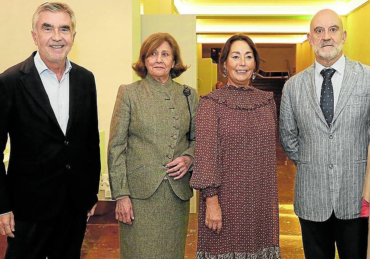 Notas con nombre de mujer