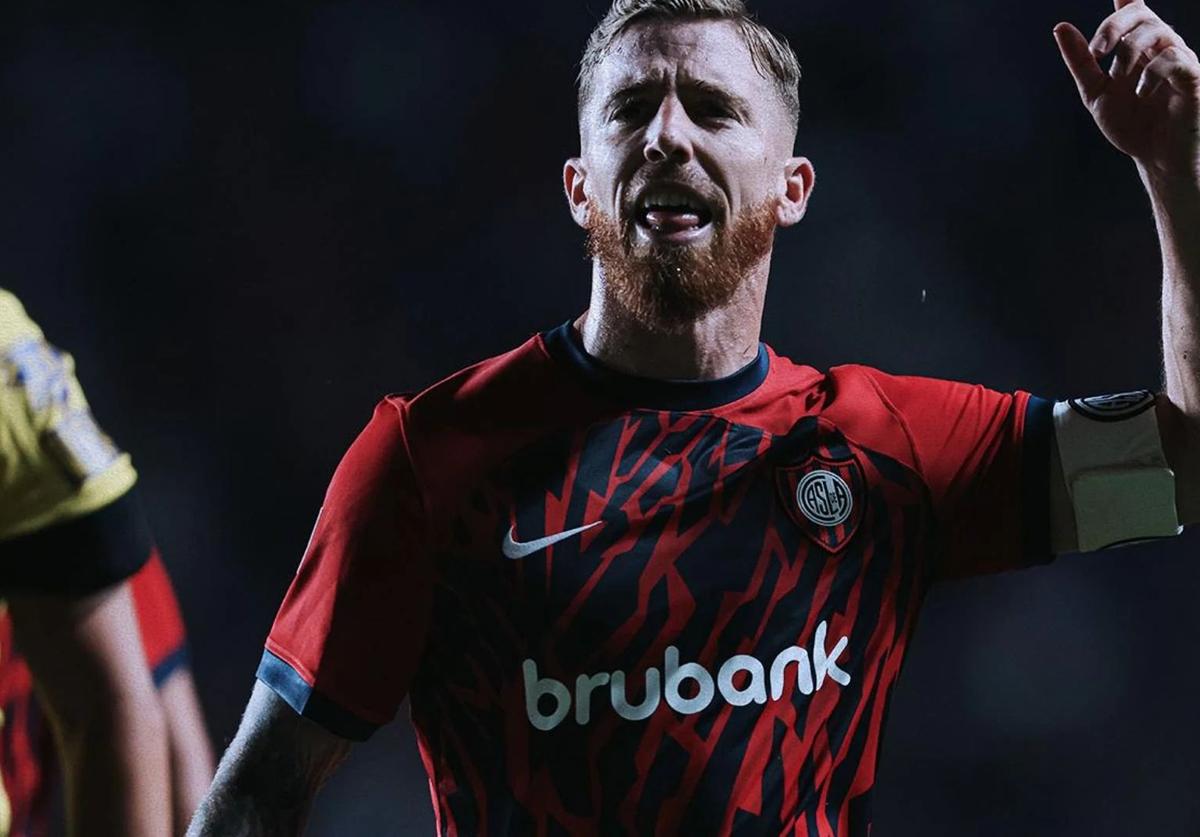 El rincón de Muniain en el vestuario de San Lorenzo con guiño al Athletic