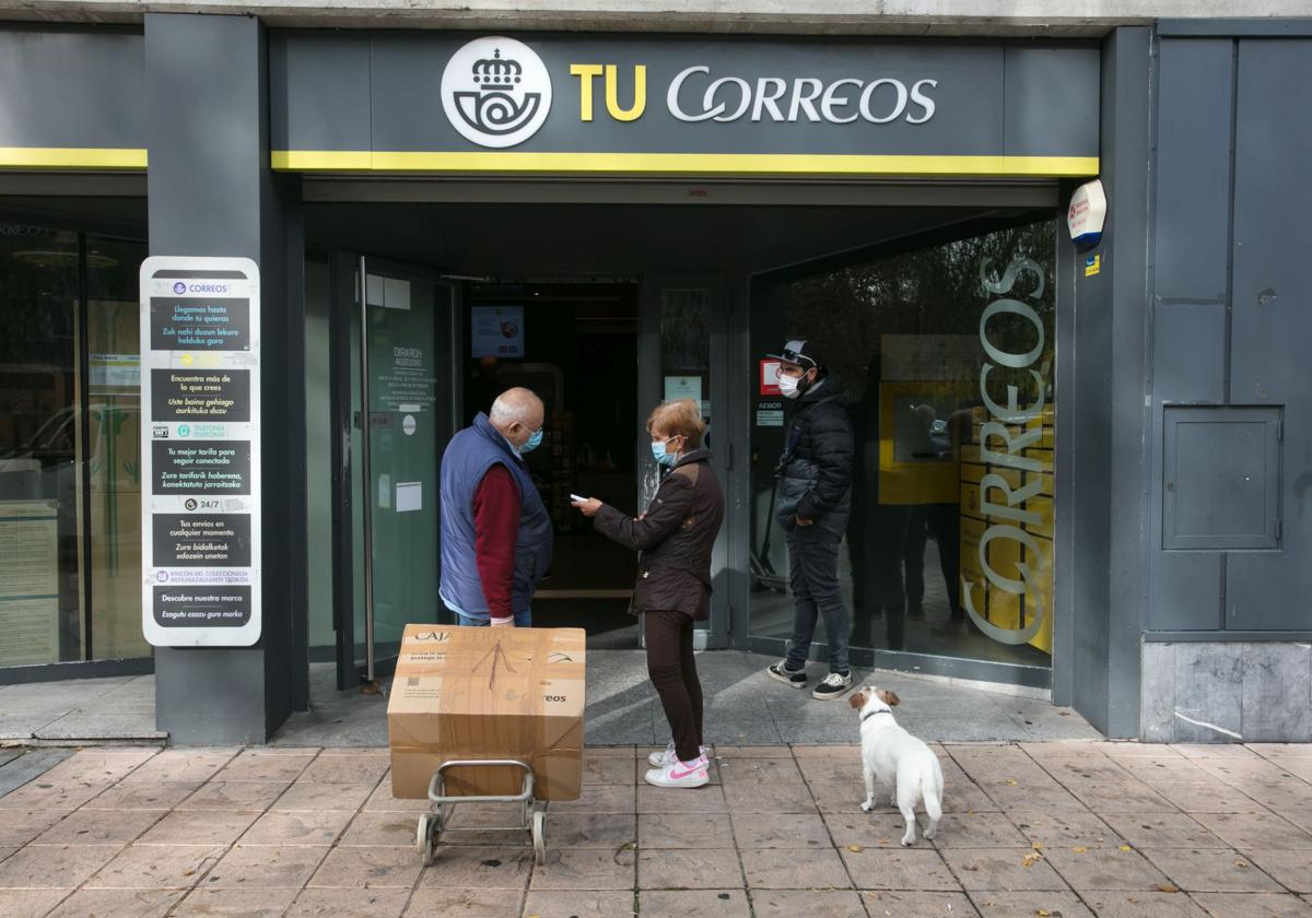 CCOO denuncia recortes «de un 30%» de la plantilla de Correos en Álava en los últimos años