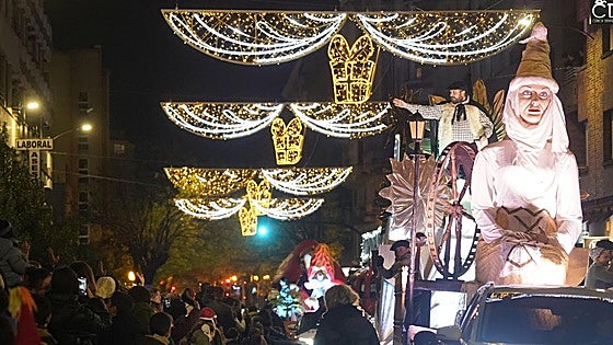 Olentzero y Mari Domingi se mudan y su desfile crece: las novedades de la Navidad en Vitoria