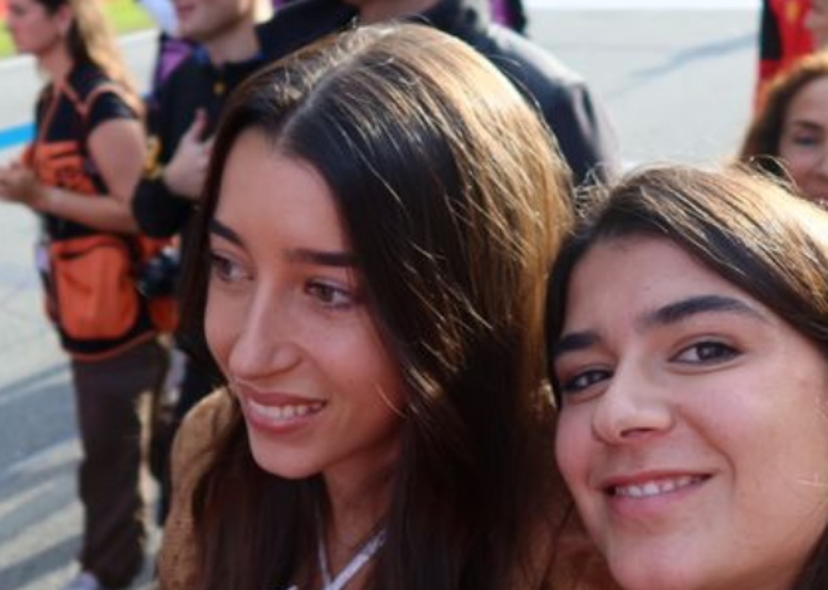 Imagen secundaria 1 - Así es María Monfort, la novia con raíces vascas de Jorge Martín, campeón del mundo de MotoGP