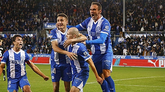 El Alavés tendrá un presupuesto récord de 77,3 millones y gastará 39 en su plantilla