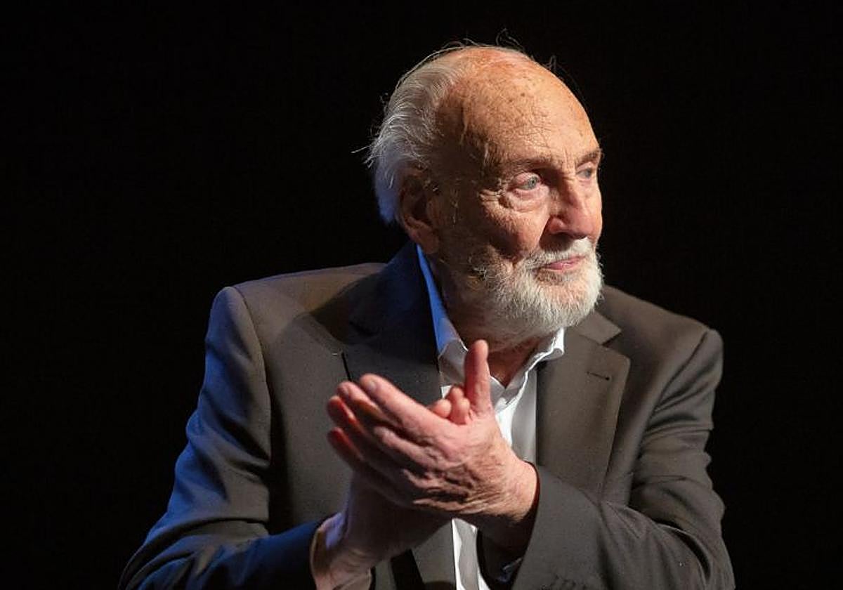 Héctor Alterio es uno de los grandes protagonistas del programa navideño en el Teatro Félix Petite, donde acutará el 21 de diciembre.