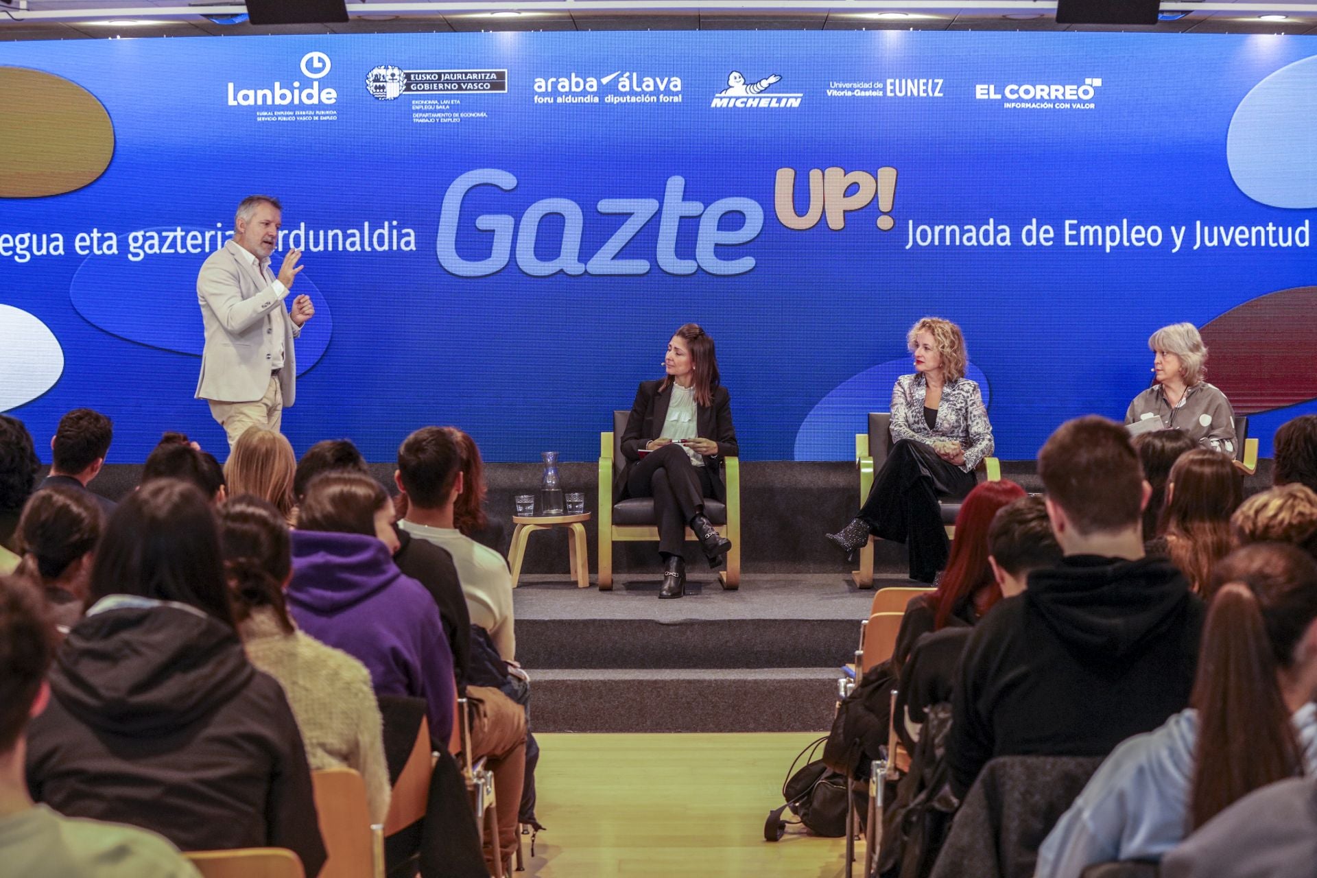 Gazte Up!, la Jornada de Empleo y Juventud, en imágenes