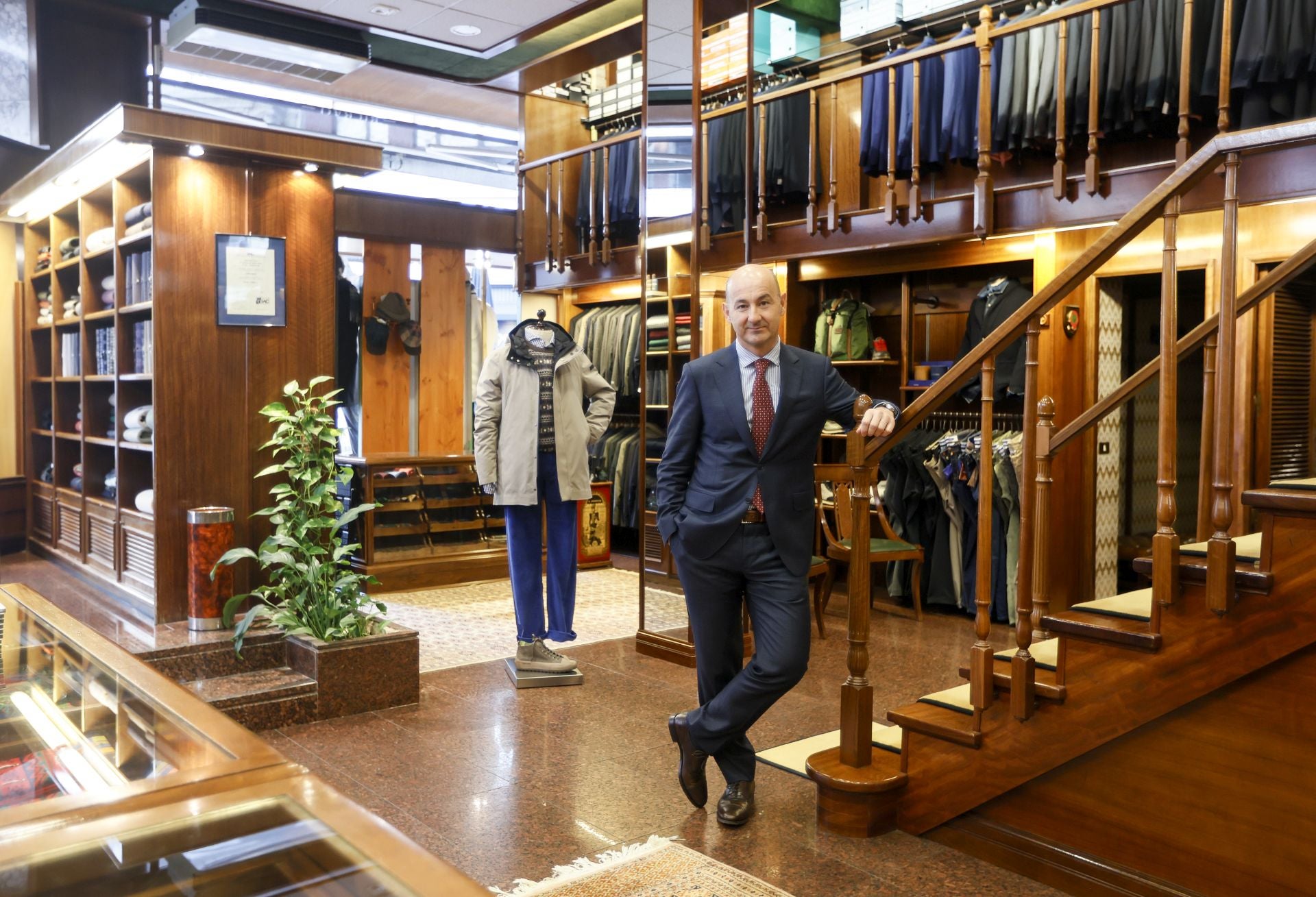 Gerardo, una de las mejores tiendas de hombre de Bilbao, cumple 75 años: «Somos un comercio diferente»