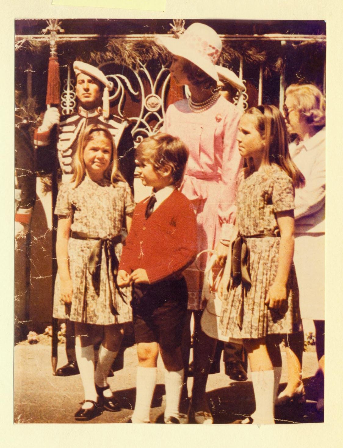 Abrimos el álbum de fotos de la exclusiva tienda Veritas de Bilbao: de la alta burguesía a la Familia Real