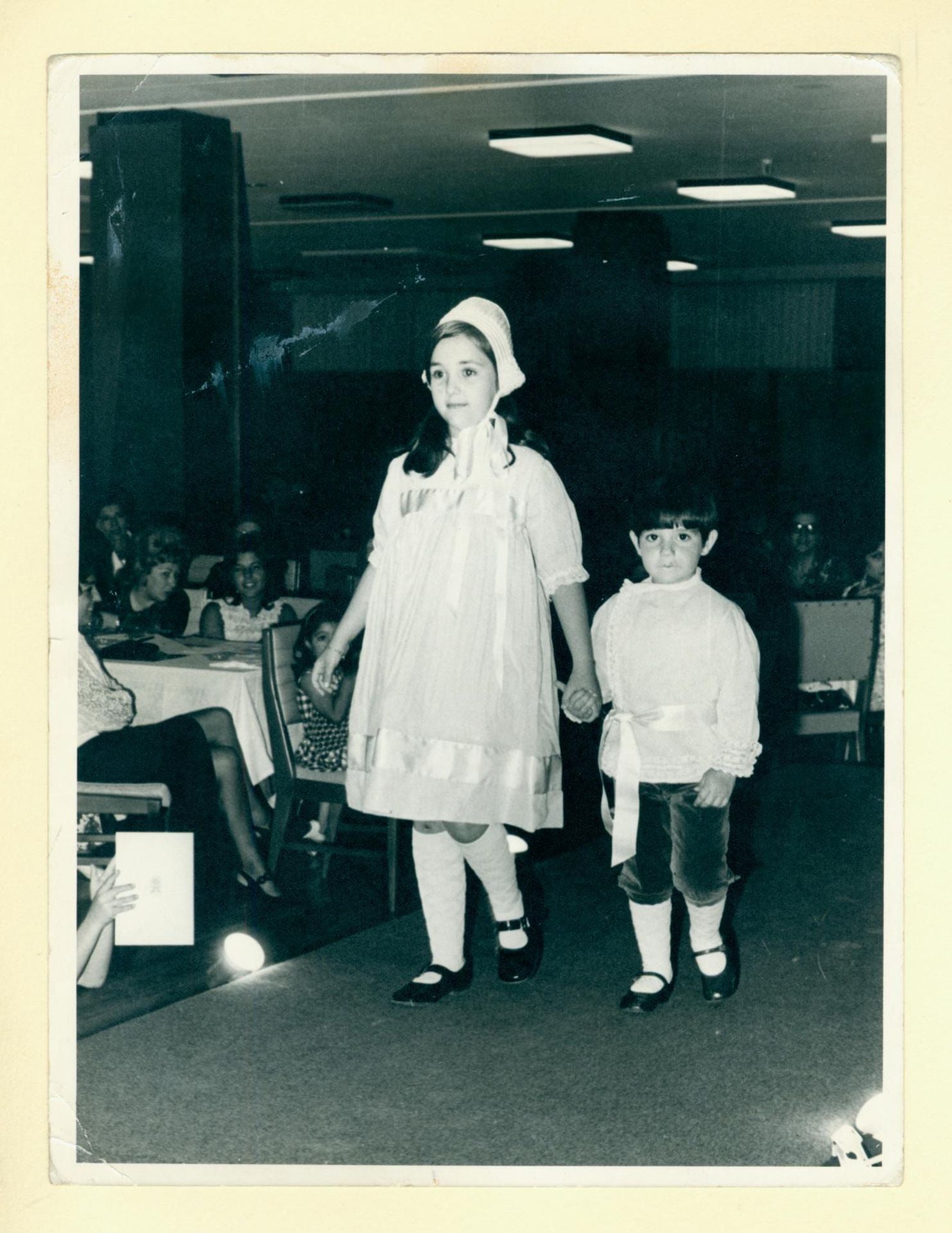 Abrimos el álbum de fotos de la exclusiva tienda Veritas de Bilbao: de la alta burguesía a la Familia Real