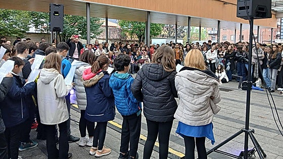 Santurtzi reclama «ser partes del cambio» para acabar con la violencia machista