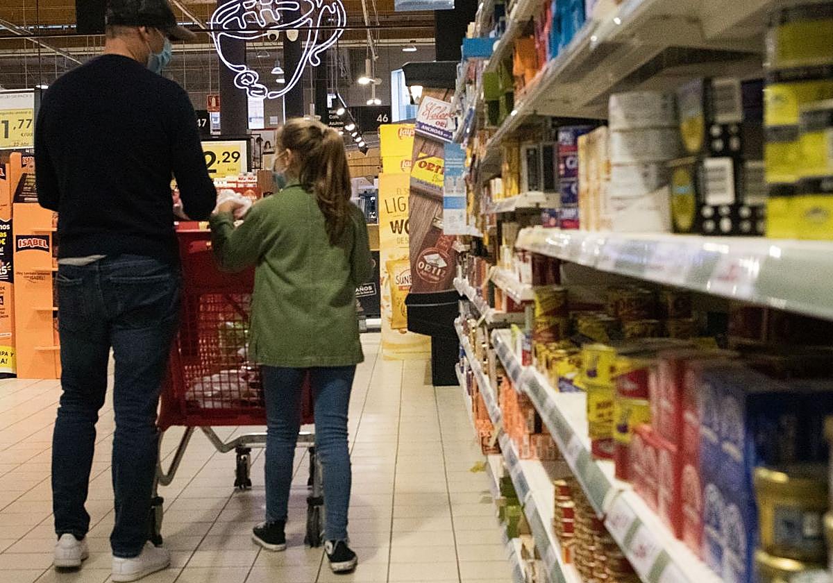 Alerta sanitaria «grave» por la presencia de gluten no declarado en patatas fritas que se venden en supermercados