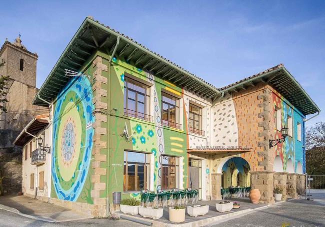 Hostal Ramón y Cajal.