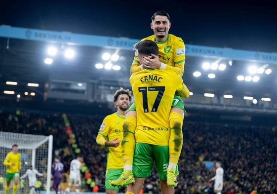 Suma y sigue para el vizcaíno Borja Sainz, seguido por el Athletic: firma un hat-trick con el Norwich