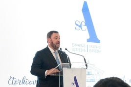 Sánchez Corchero durante el evento de inauguración la nueva sede de SEA Empresas Alavesas.