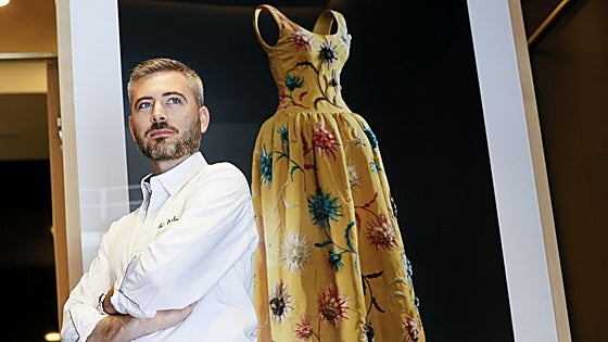 Eneko Atxa borda un menú a la medida del genio Balenciaga