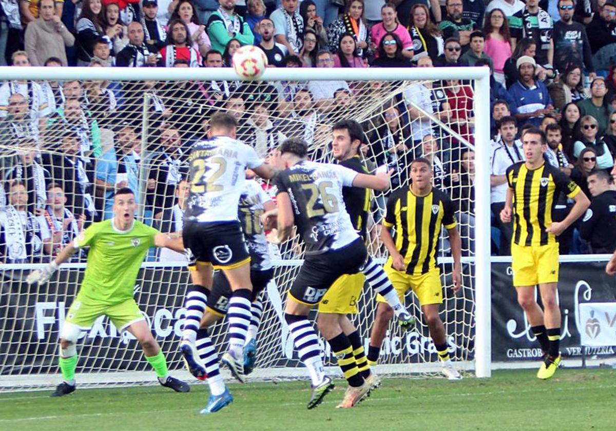 El Barakaldo sufre un varapalo a última hora