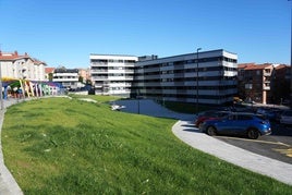 Edificio de viviendas de VPO levantado por Visesa en Sarrikobaso.